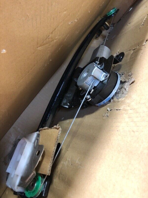 Electric Power Window Regulator with 2-Pin Motor For Nissan Altima 2013-2018