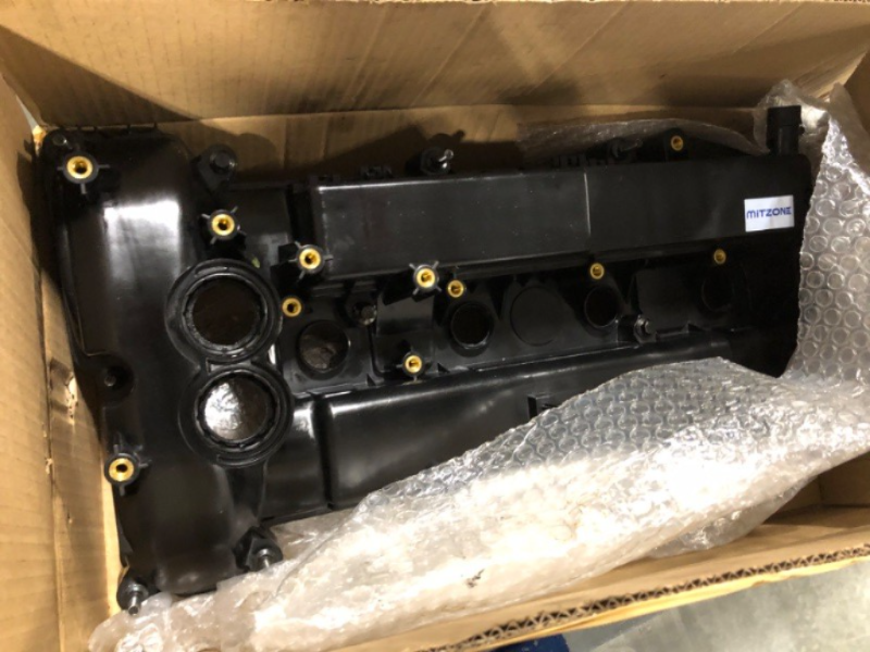 Engine Valve Cover for Ford Edge 2012-2018 Escape Explorer Focus Fusion